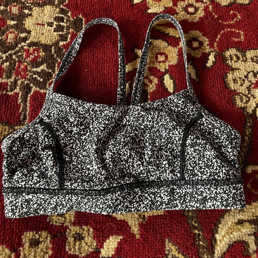 lulu lemon sports bra